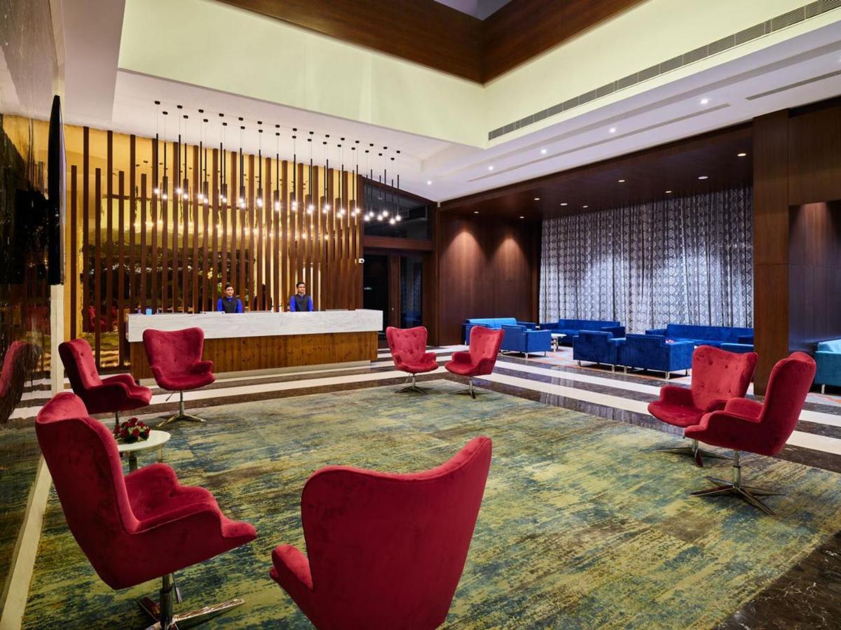 Essentia Luxury Hotel Indore Exteriör bild